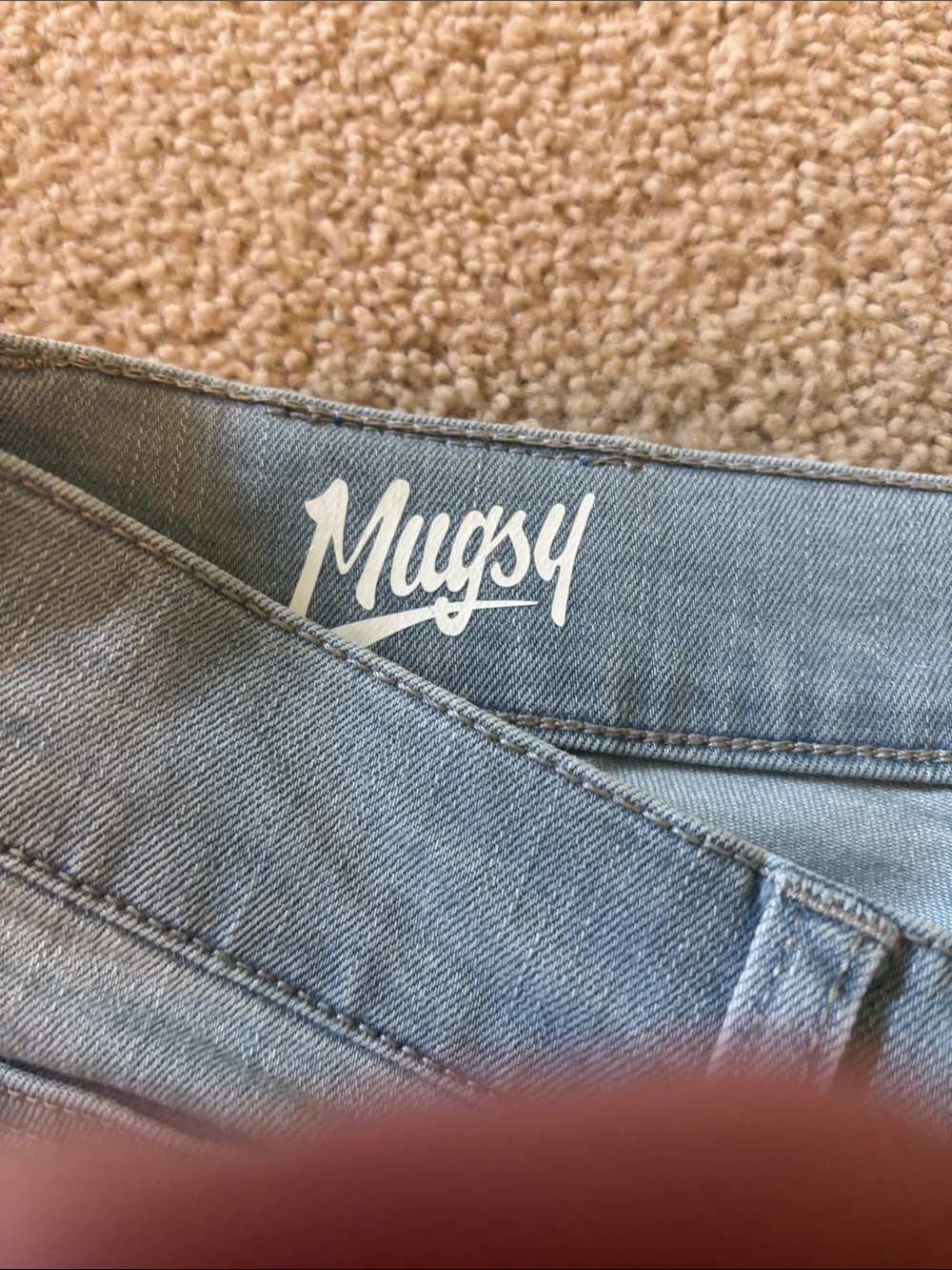 men's Straight Leg Jeans in Light Blue Wash - Picture 3 of 6